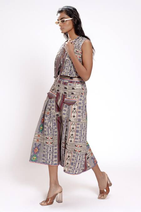 Shop_Doh Tak Keh_Gray Rayon Tribal Geometric Print Pleated Skirt_Online_at_Aza_Fashions