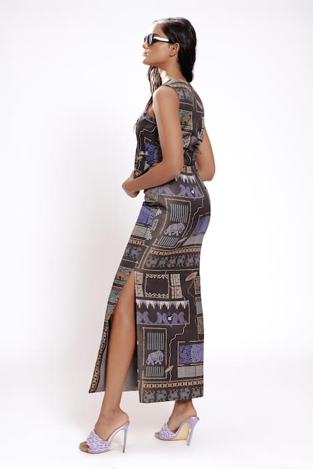 Buy_Doh Tak Keh_Black Satin Abstract Print Pencil Skirt _Online_at_Aza_Fashions