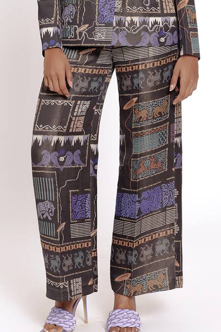 Buy_Doh Tak Keh_Black Satin Abstract Print Wide Leg Pant _Online_at_Aza_Fashions