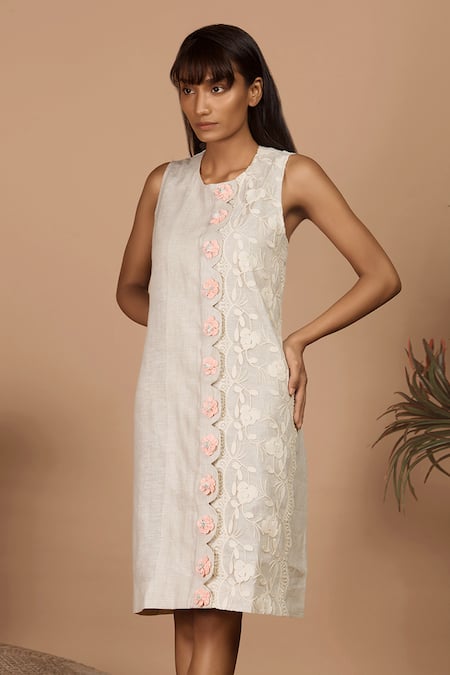 Label Niyami_Pink Linen Fabric Flowers Round Neck Floral Applique Scallop Shift Dress _Online_at_Aza_Fashions