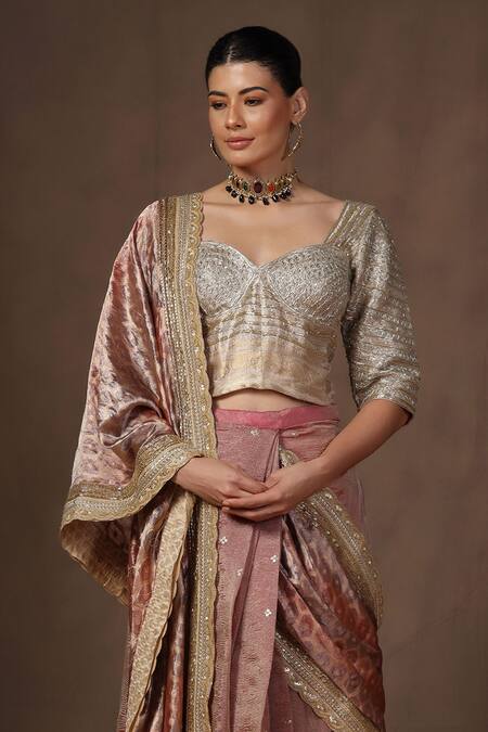 tara thakur Pink Tissue Sequins, Zari, Diamonds Scallop Border Embroidered Pre-draped Saree Online at Aza Fashions tara thakur_Pink Tissue Sequins, Zari, Diamonds Scallop Border Embroidered Pre-draped Saree _Online_at_Aza_Fashions