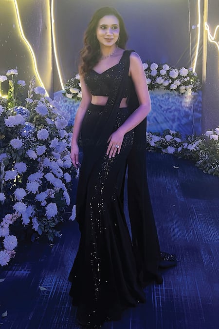 Shop_B'Infinite_Black Lycra Sequins Sweetheart Neck Eclipse Embellished Mermaid Saree Set 