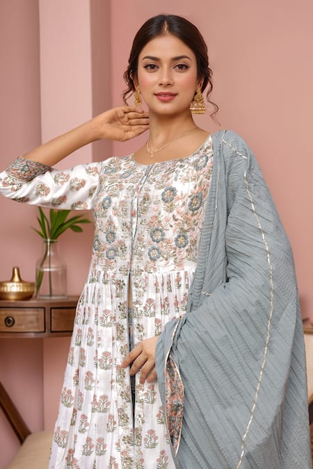 Naintara Bajaj_White Chanderi Gota Patti, Embroidery Boat Floral Mughal Print Kurta Sharara Set_at_Aza_Fashions