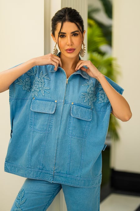 Buy_Kay Kay_Blue Denim Embroidery Collared Floral Top And Pant Set 