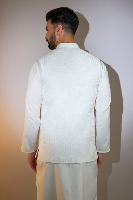 Kasbah Maze Cutdana Embroidered Bundi 