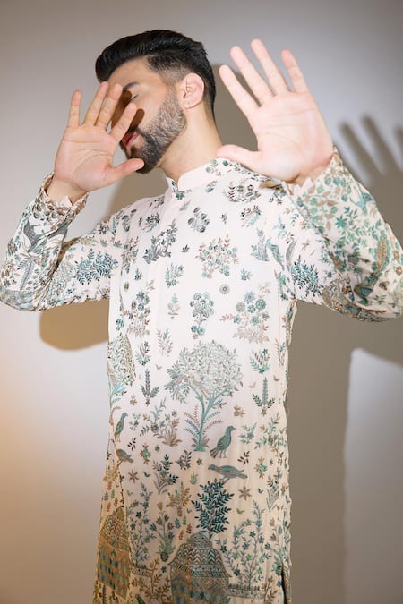 Buy_Kasbah_Peach Georgette Embroidery Flora And Fauna Kurta _Online_at_Aza_Fashions