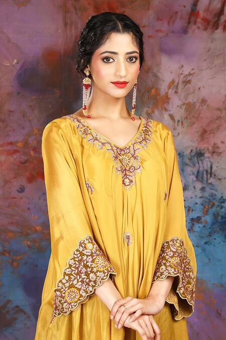 Buy_House Of Supriya_Yellow Velvet, Satin Sequins, Zari, Beads, Floral Asymmetric Kurta And Sharara _Online_at_Aza_Fashions