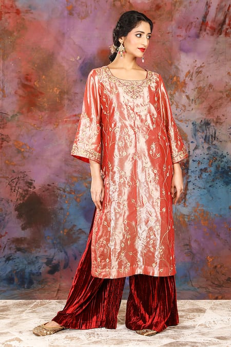 HOUSE OF SUPRIYA Floral Vine Embroidered Kurta With Sharara 