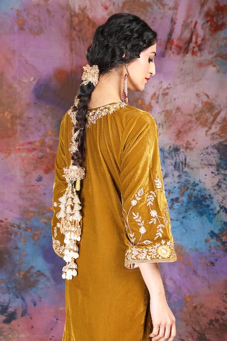 House Of Supriya Floral Embroidered Velvet Kurta & Bell Bottom 