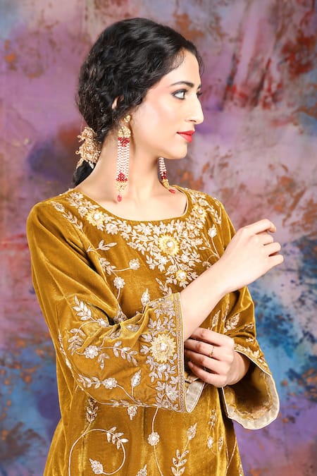 House Of Supriya_Yellow Velvet Sequins, Zari, Embroidery Round Neck Floral Kurta And Bell Bottom _Online_at_Aza_Fashions