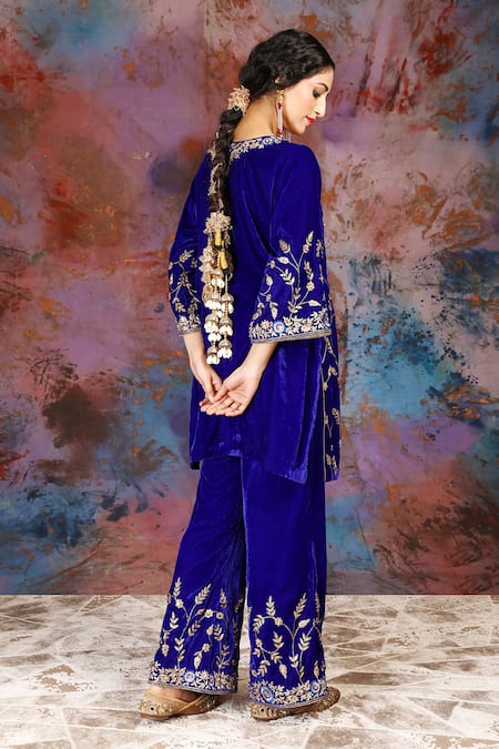 House Of Supriya Floral Embroidered Velvet Kurta Set 