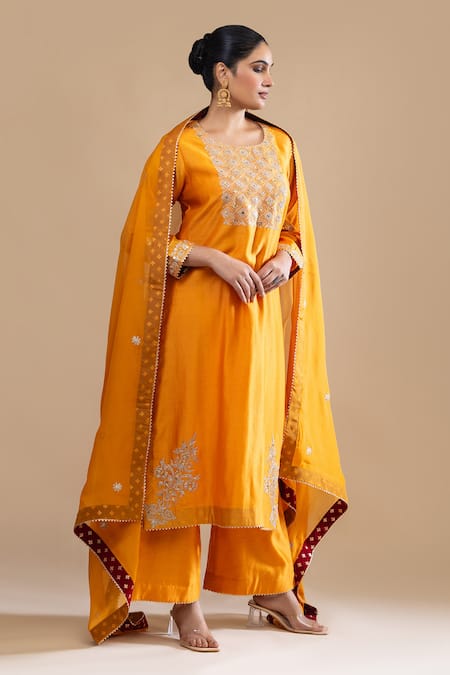 Label Radini Yellow Chanderi Sequins Round Neck Kashmiri Tilla Embroidered Kurta Set Online at Aza Fashions Label Radini_Yellow Chanderi Sequins Round Neck Kashmiri Tilla Embroidered Kurta Set _Online_at_Aza_Fashions