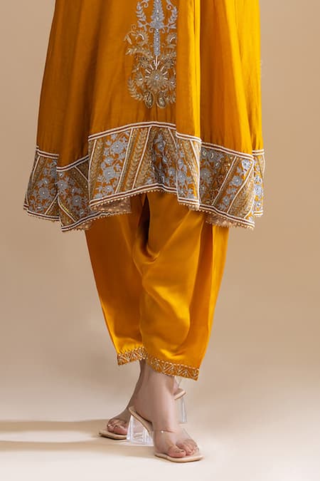 Label Radini Yellow Chanderi Pearls Round Neck Aari Embroidered Choga Kurta Set Online at Aza Fashions Label Radini_Yellow Chanderi Pearls Round Neck Aari Embroidered Choga Kurta Set _Online_at_Aza_Fashions