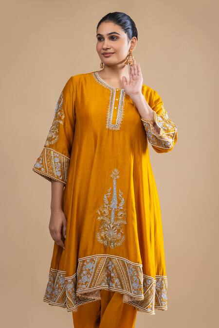 Label Radini Yellow Chanderi Pearls Round Neck Aari Embroidered Choga Kurta Set at Aza Fashions Label Radini_Yellow Chanderi Pearls Round Neck Aari Embroidered Choga Kurta Set _at_Aza_Fashions
