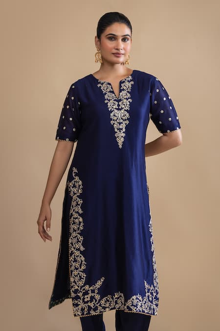 Buy_Label Radini_Blue Chanderi Embroidery, Sequins Split V-neck Bahar Kurta Set _Online_at_Aza_Fashions