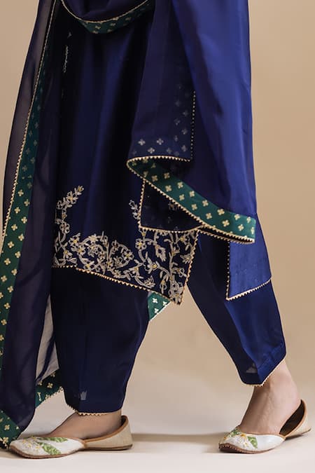 Label Radini_Blue Chanderi Embroidery, Sequins Split V-neck Bahar Kurta Set _at_Aza_Fashions