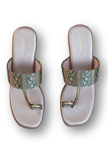 Urbansway Floral Woven Brocade Kolhapuri Wedges 