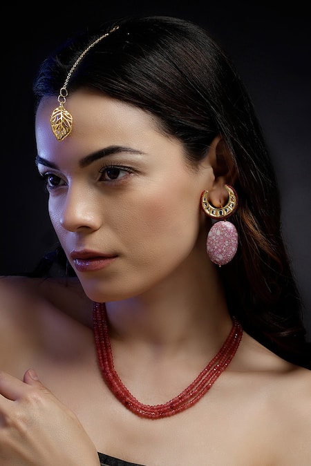 Dugran By Dugristyle Gold Plated Layered Necklace With Natural Stones 