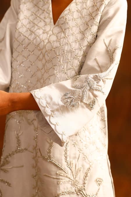 Shop_Kaika_Silver Tissue Mirrors, Zari V-neck Gul Jaal Embroidered Kurta Set_Online_at_Aza_Fashions