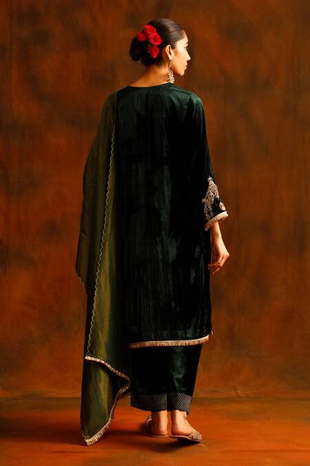 Shop Kaika Green Velvet, Tissue Zari, Mirrors Embroidered Kurta Pant Set at Aza Fashions Shop_Kaika_Green Velvet, Tissue Zari, Mirrors Embroidered Kurta Pant Set_at_Aza_Fashions