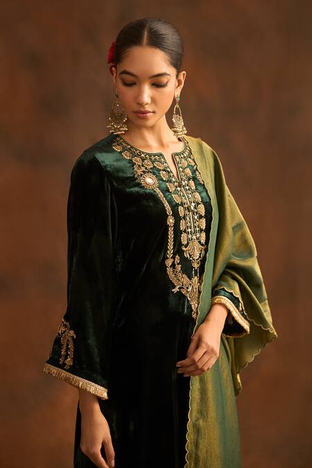 Kaika Green Velvet, Tissue Zari, Mirrors Embroidered Kurta Pant Set Online at Aza Fashions Kaika_Green Velvet, Tissue Zari, Mirrors Embroidered Kurta Pant Set_Online_at_Aza_Fashions