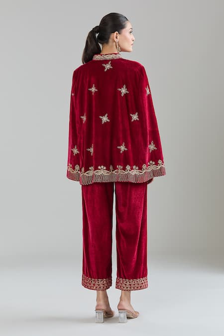 Samyukta Singhania Floral Zari Embroidered Jacket & Pant Set 