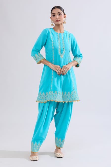 Buy Samyukta Singhania Turquoise Georgette Embroidery, Diamonds Round Neck Dori Kurta Set Online at Aza Fashions Buy_Samyukta Singhania_Turquoise Georgette Embroidery, Diamonds Round Neck Dori Kurta Set _Online_at_Aza_Fashions