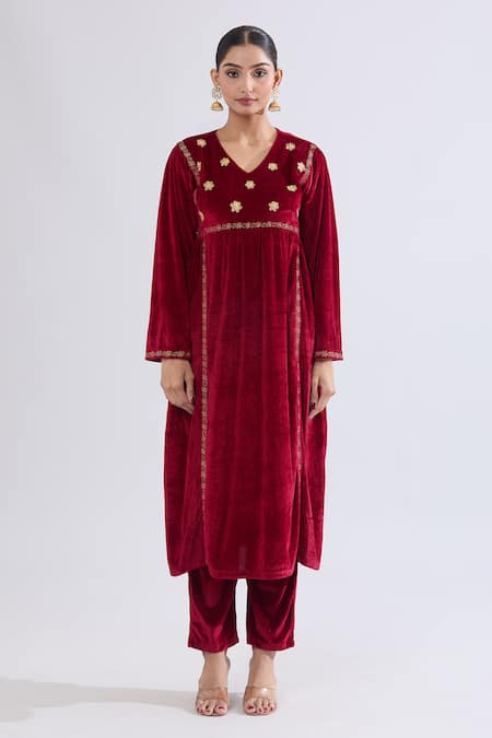 Buy Samyukta Singhania Maroon Velvet Zari V-neck Floral Embroidered Kurta Set Buy_Samyukta Singhania_Maroon Velvet Zari V-neck Floral Embroidered Kurta Set