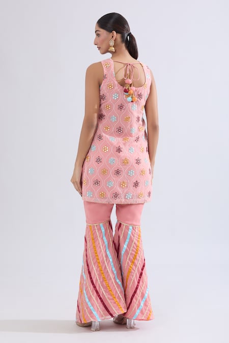 Shop Samyukta Singhania Pink Georgette Mirrors, Embroidery Round Neck Mughal Floral Kurta Set at Aza Fashions Shop_Samyukta Singhania_Pink Georgette Mirrors, Embroidery Round Neck Mughal Floral Kurta Set _at_Aza_Fashions