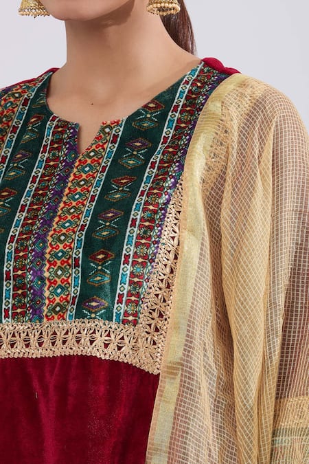 Naintara Bajaj Maroon Velvet, Net Embroidery, Zari Collared Geometric Kurta Set at Aza Fashions Naintara Bajaj_Maroon Velvet, Net Embroidery, Zari Collared Geometric Kurta Set _at_Aza_Fashions
