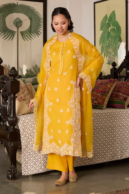 Meesa Floral Sequin Embroidered Kurta Set 