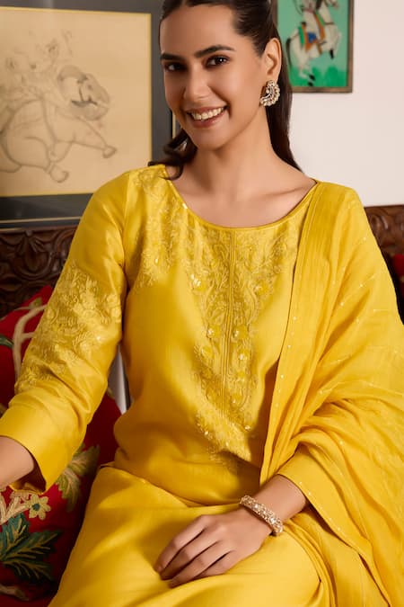 Buy_Meesa_Yellow Chanderi Silk Sequins, Embroidery Round Neck Kurta Set _Online_at_Aza_Fashions