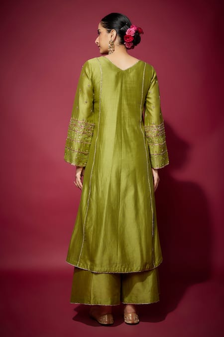 Shop The Aarya Green Organza, Handloom Cotton Zari, Sequins Paisley Embroidered Kurta Set at Aza Fashions Shop_The Aarya_Green Organza, Handloom Cotton Zari, Sequins Paisley Embroidered Kurta Set _at_Aza_Fashions