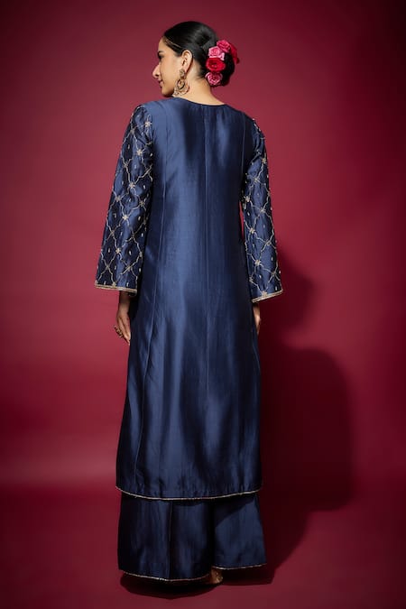Shop The Aarya Navy Organza, Handloom Cotton Pearls, Blue Mughal Jaal Embroidered Kurta Set at Aza Fashions Shop_The Aarya_Navy Organza, Handloom Cotton Pearls, Blue Mughal Jaal Embroidered Kurta Set _at_Aza_Fashions