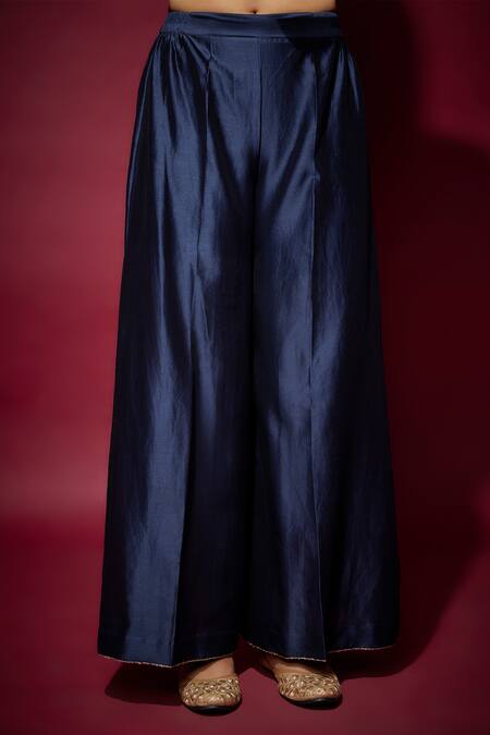 The Aarya Navy Organza, Handloom Cotton Pearls, Blue Mughal Jaal Embroidered Kurta Set Online at Aza Fashions The Aarya_Navy Organza, Handloom Cotton Pearls, Blue Mughal Jaal Embroidered Kurta Set _Online_at_Aza_Fashions