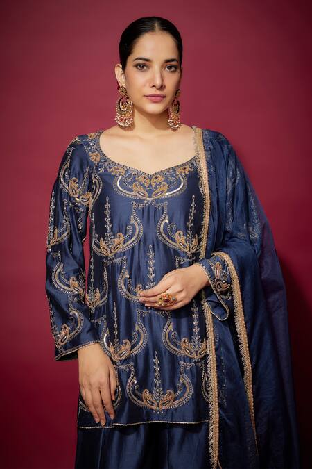 Buy_The Aarya_Blue Handloom Cotton, Organza Sequins, Beads Paisley Hand Embroidered Kurta Set _Online_at_Aza_Fashions