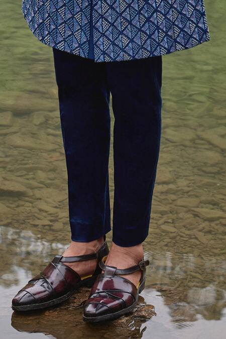 Varun Chakkilam Blue Silk, Lycra Embroidery Geometric Jaal Sherwani And Pant Online at Aza Fashions Varun Chakkilam_Blue Silk, Lycra Embroidery Geometric Jaal Sherwani And Pant _Online_at_Aza_Fashions