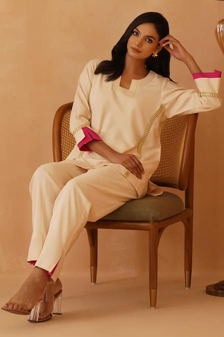 Buy_Rishika Singh_Beige Chanderi Lace Collared Embellished Short Kurta And Pant Set 