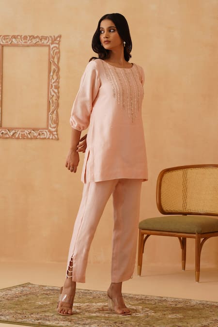 Rishika Singh Pink Sequin & Pearl Embroidered Kurta Set 