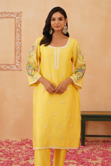 Shop_Rishika Singh_Yellow Chanderi Beads Round Neck Peacock Embroidered Kurta Set _Online_at_Aza_Fashions