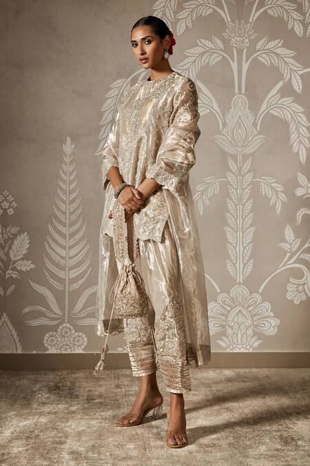 Ridhi Mehra_Gold Tissue Sequins, Embroidery Round Neck Mughal Bloom Kurta Set _at_Aza_Fashions
