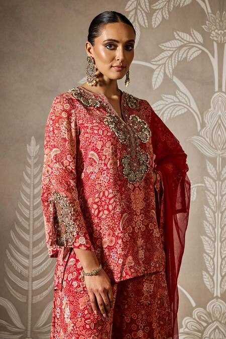 Ridhi Mehra Red Georgette, Net Embroidery Split V-neck Gul Print Short Kurta Set Online at Aza Fashions Ridhi Mehra_Red Georgette, Net Embroidery Split V-neck Gul Print Short Kurta Set _Online_at_Aza_Fashions