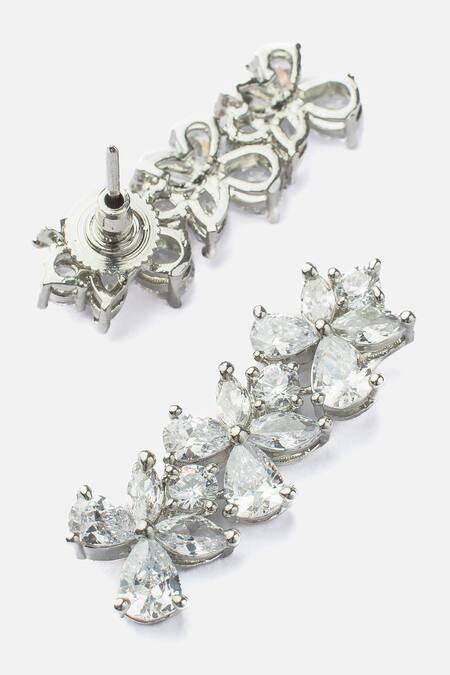 Shop_Vivinia By Vidhi Mehra_Silver Plated Crystals Cubic Zirconia Floral Choker And Earrings Set _Online_at_Aza_Fashions