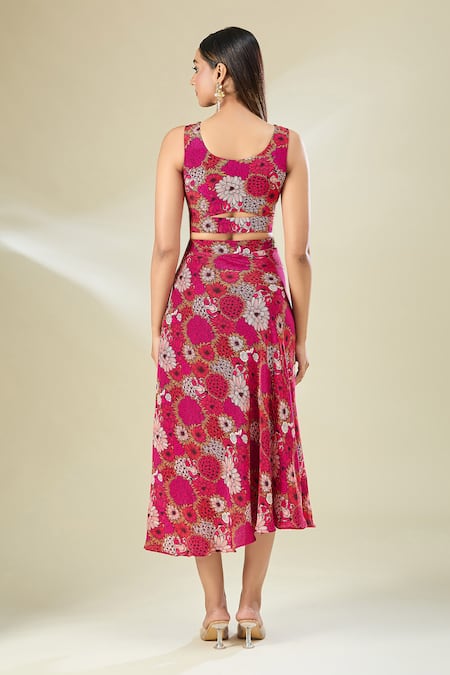 Shop Mehak Murpana Pink Crepe, Georgette Sequins, Beads, Embroidery Floral Skirt Set at Aza Fashions Shop_Mehak Murpana_Pink Crepe, Georgette Sequins, Beads, Embroidery Floral Skirt Set _at_Aza_Fashions