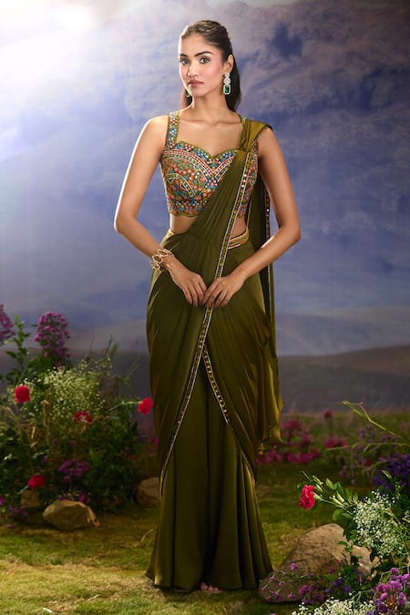 Aariyana Couture Green Chiffon Mirrors, Embroidery Sweetheart Work Pre-draped Saree And Blouse Set Online at Aza Fashions Aariyana Couture_Green Chiffon Mirrors, Embroidery Sweetheart Work Pre-draped Saree And Blouse Set _Online_at_Aza_Fashions