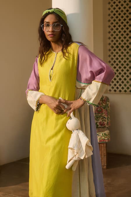 Swatti Kapoor Multi Color Chanderi, Cotton Piping, Beads Multicolor Daisy Stripe Woven Kurta Online at Aza Fashions Swatti Kapoor_Multi Color Chanderi, Cotton Piping, Beads Multicolor Daisy Stripe Woven Kurta _Online_at_Aza_Fashions