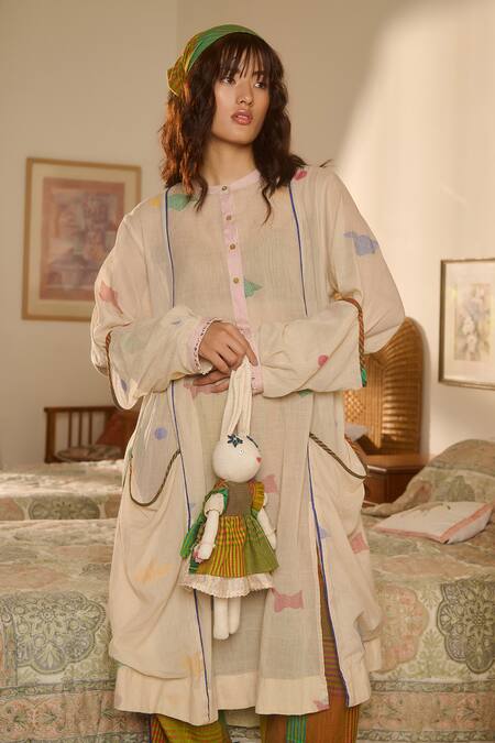 Swatti Kapoor_Ivory Jacquard, Silk, Cotton Sequins Round Woven Abstract Kurta Set With Pant _Online_at_Aza_Fashions