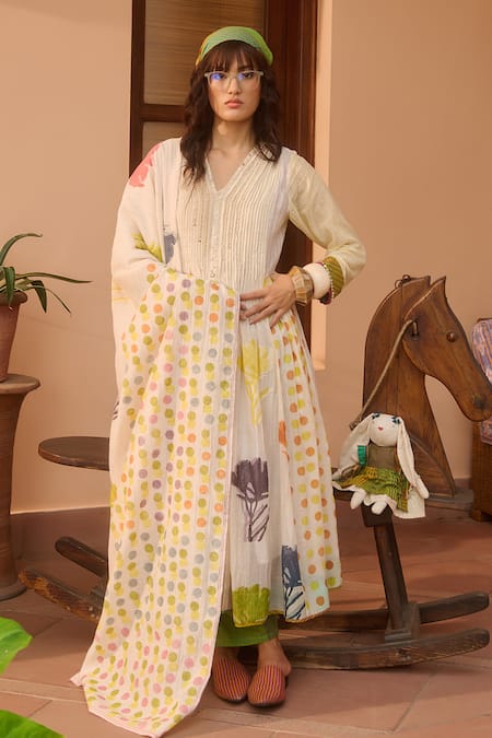 Shop_Swatti Kapoor_Ivory Silk, Cotton, Chanderi Sequins V-neck Embellished Kurta Pant Set _at_Aza_Fashions