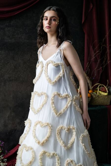 Buy Therealb White Organza Lace V-neck Ruffled Heart Tie-up Dress Online at Aza Fashions Buy_Therealb_White Organza Lace V-neck Ruffled Heart Tie-up Dress _Online_at_Aza_Fashions