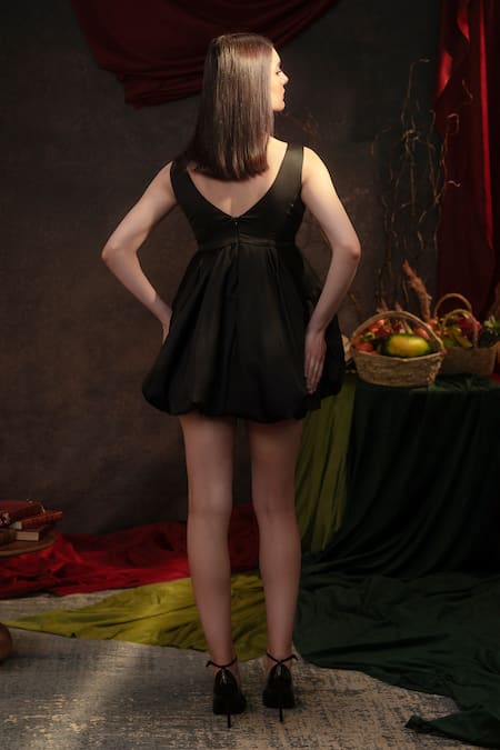 Shop Therealb Black Satin V-neck Plunging V Balloon Dress at Aza Fashions Shop_Therealb_Black Satin V-neck Plunging V Balloon Dress _at_Aza_Fashions